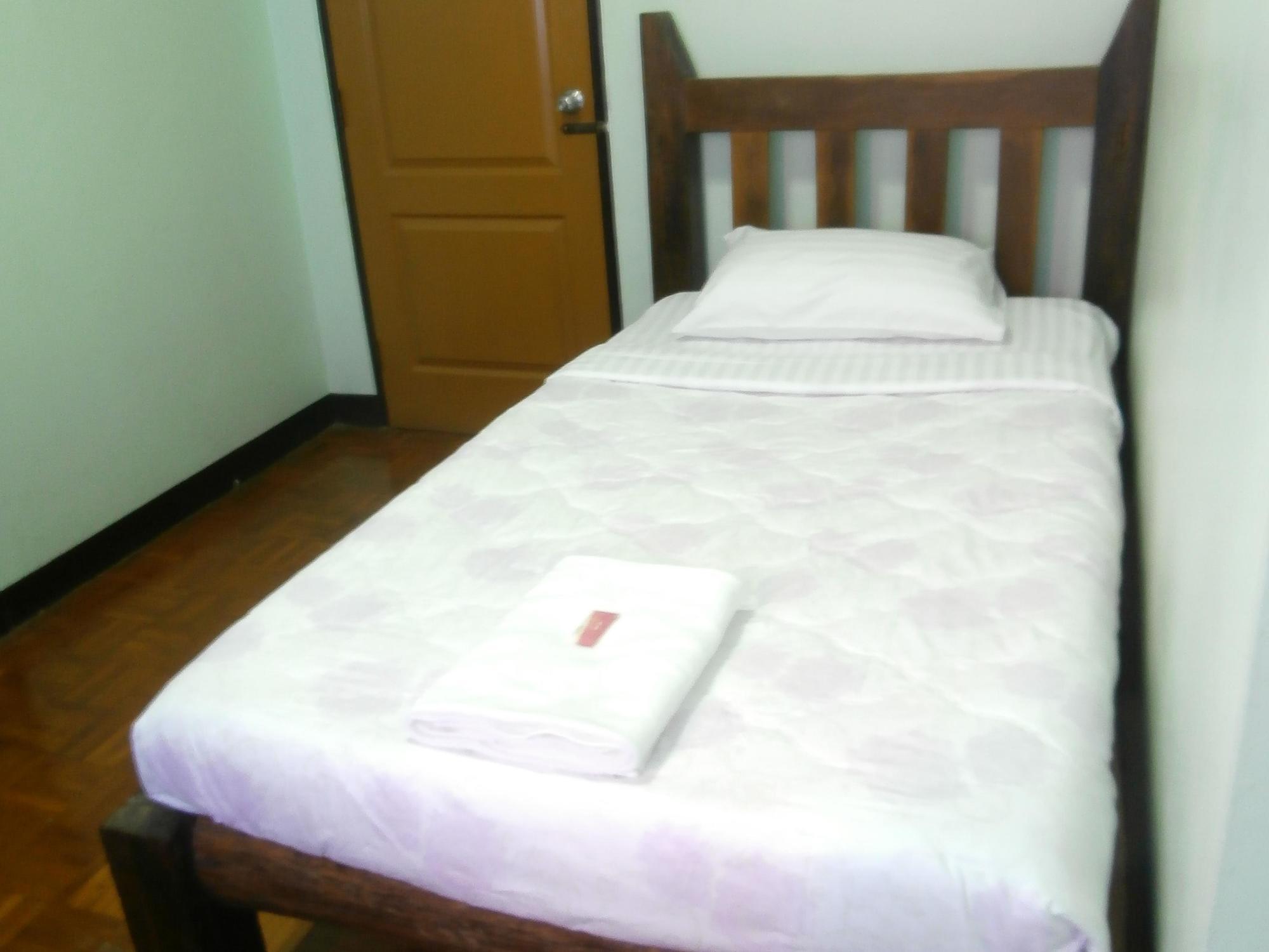 Nonni Guesthouse Τσιάνγκ Μάι Εξωτερικό φωτογραφία