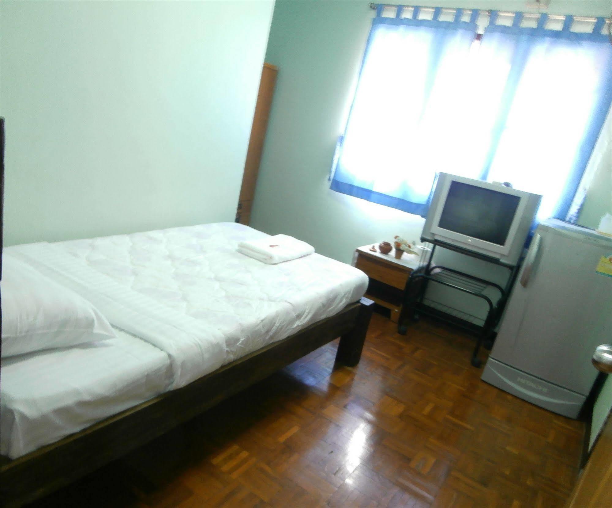 Nonni Guesthouse Τσιάνγκ Μάι Εξωτερικό φωτογραφία