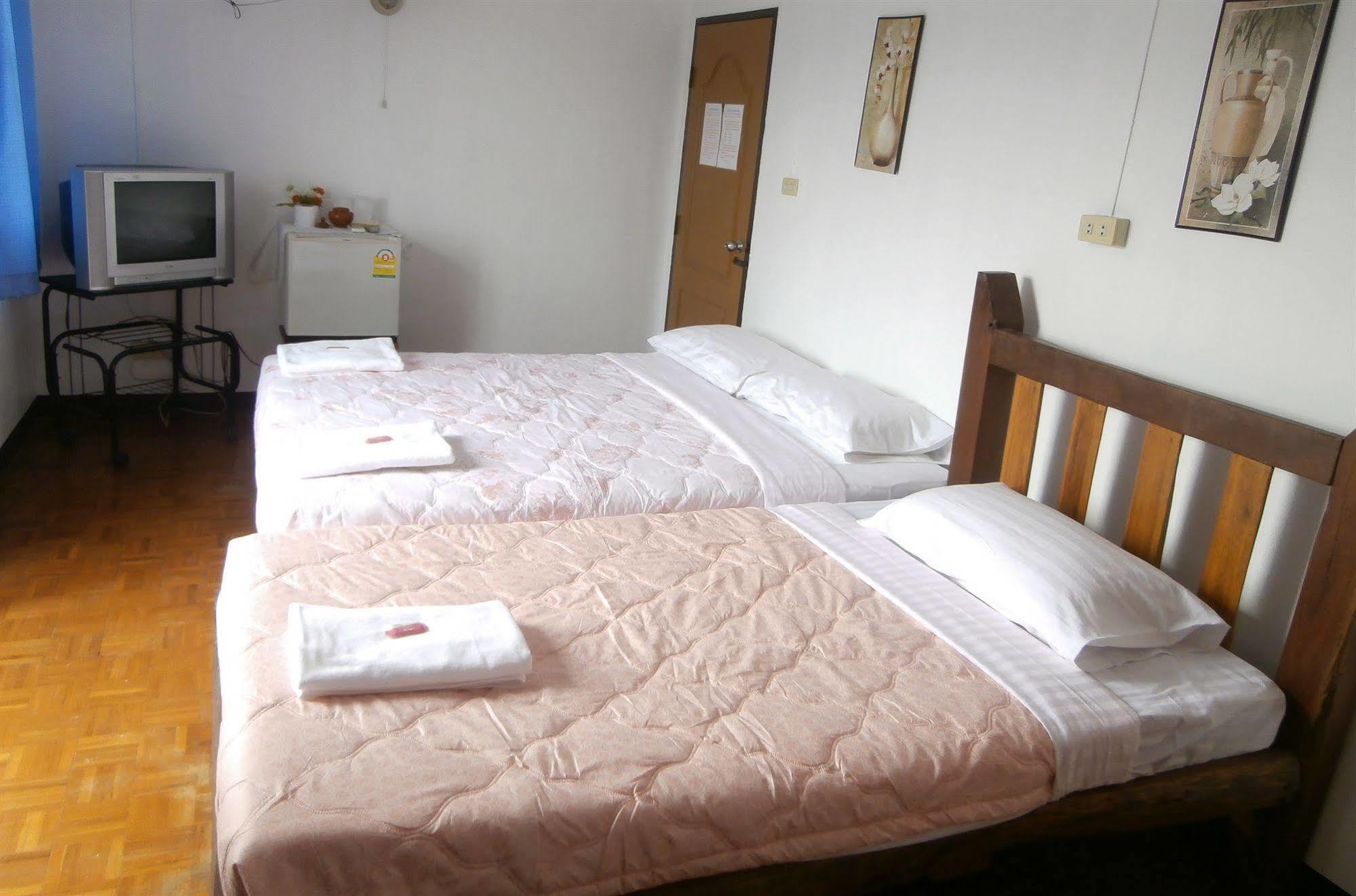 Nonni Guesthouse Τσιάνγκ Μάι Εξωτερικό φωτογραφία